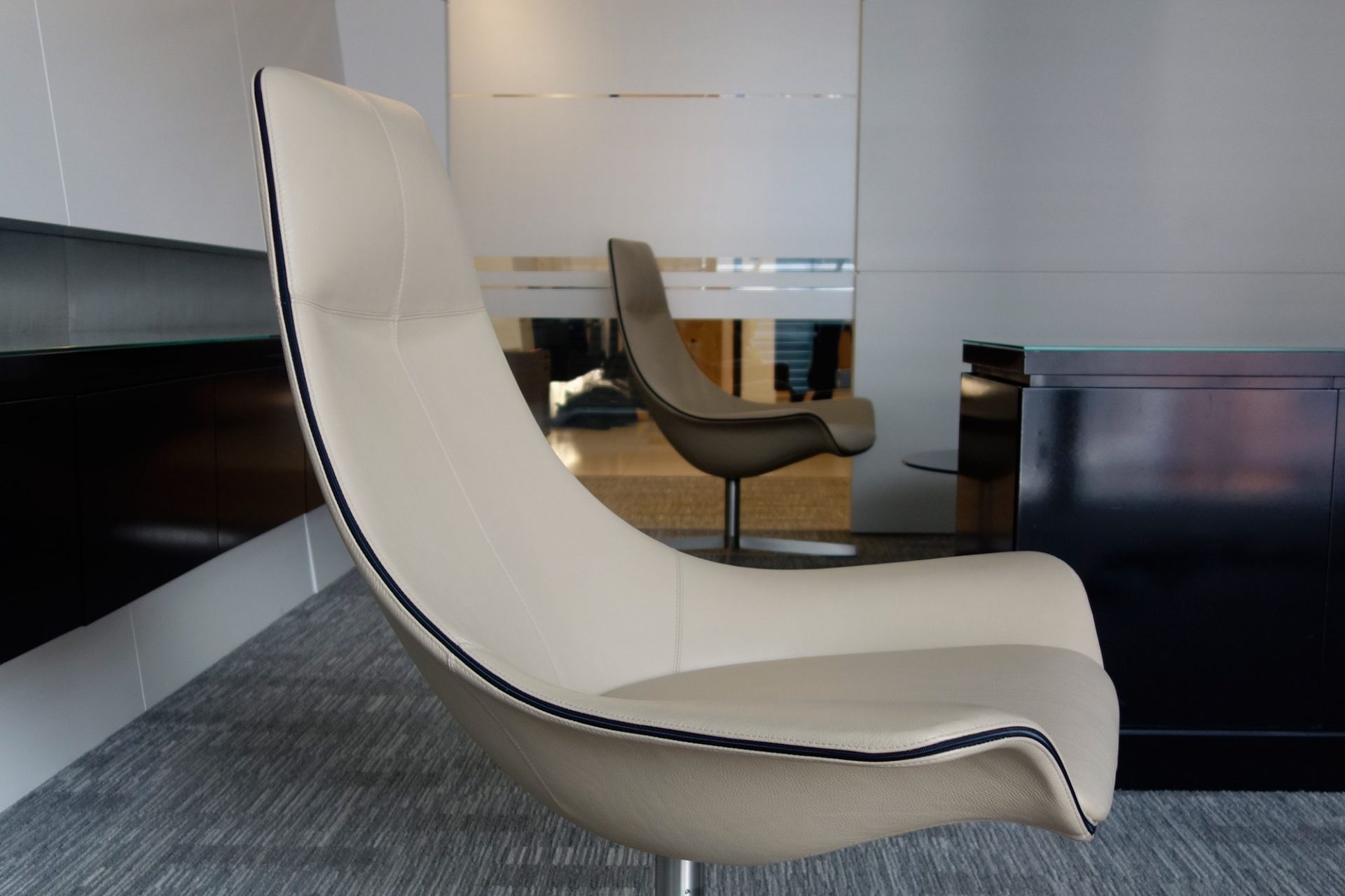 leather lounge chair